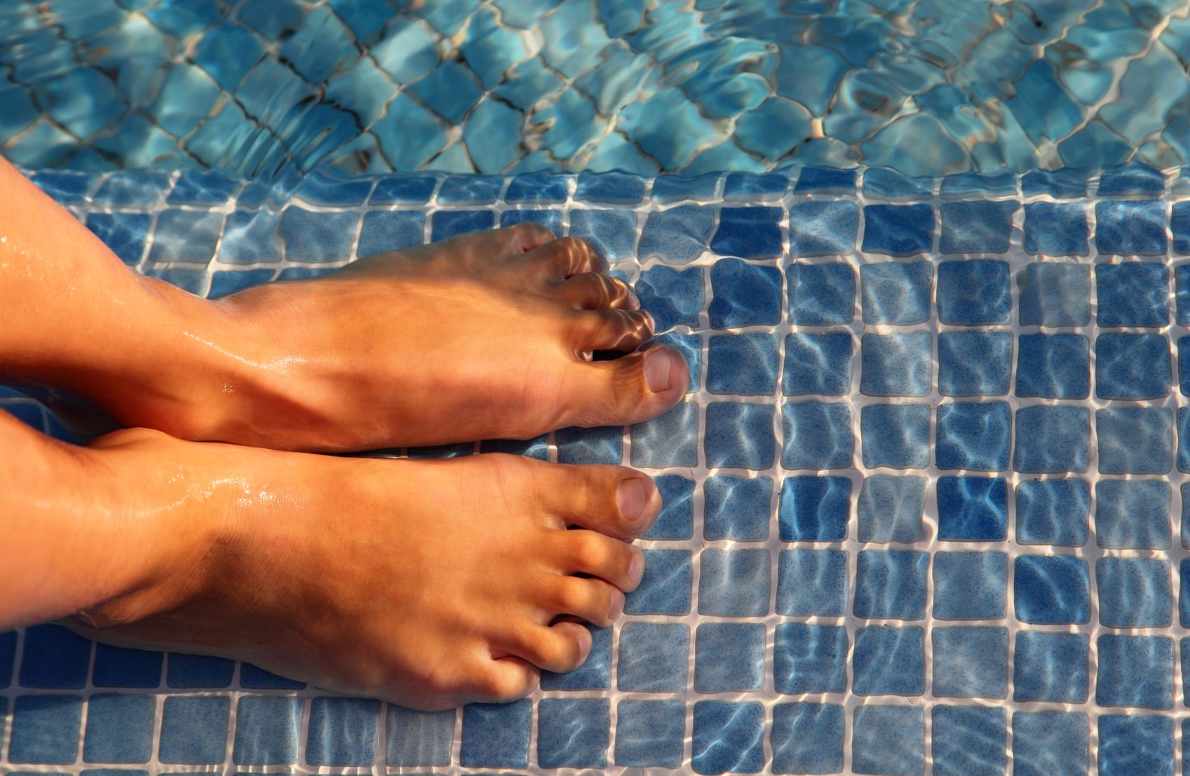 Prevent Swimmer's Toe This Summer